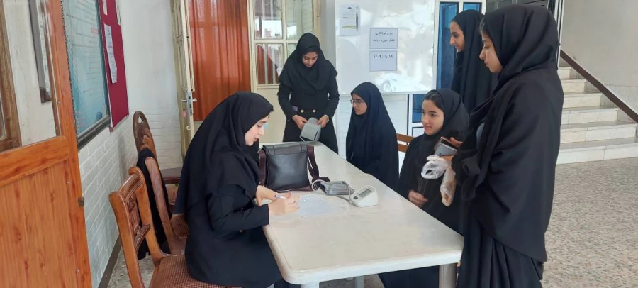 اجرای طرح غربالگری فشارخون و قند خون (جلسه دوم) 4