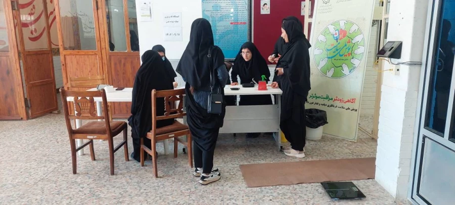 اجرای طرح غربالگری فشارخون و قند خون (جلسه اول) 8