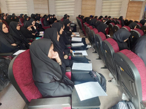 برگزاری نشست آشنایی با شیوه نامه انضباطی دانشجویی 4