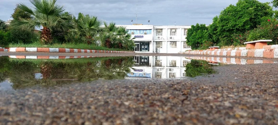 طراوت فضای سبز مرکز آموزش عالی خدیجه کبری (س) دزفول طی بارندگی اخیر  3