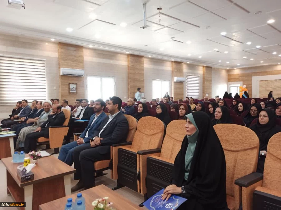 برگزاری اولین روز دوره تربیت ارزیابان حرفه ای فرایند مصاحبه چند برابر ظرفیت داوطلبان ورود به دانشگاه فرهنگیان 4