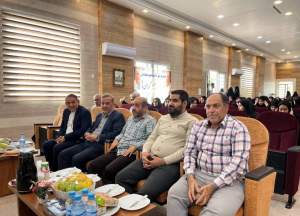 برگزاری آیین استقبال از دانشجویان جدیدالورود مرکز آموزش عالی حضرت خدیجه کبری(س) در سال 1403 7