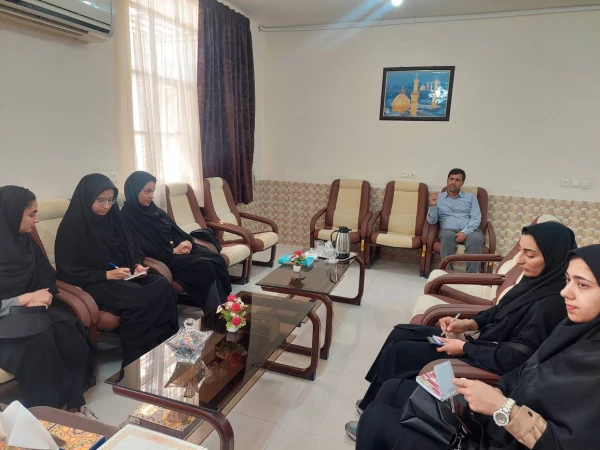 جلسه اعضای شورای صنفی با رئیس مرکز 2