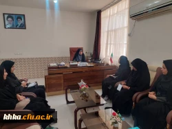 جلسه اعضای شورای صنفی با رئیس مرکز 4