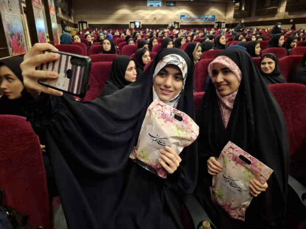 برگزاری مراسم گرامیداشت روز دانشجو 12