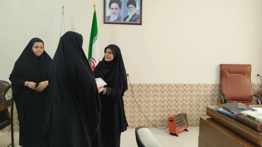 تقدیر از کارکنان مرکز آموزش عالی حضرت خدیجه کبری(س) به مناسبت ولادت باسعادت امام علی (ع) 5