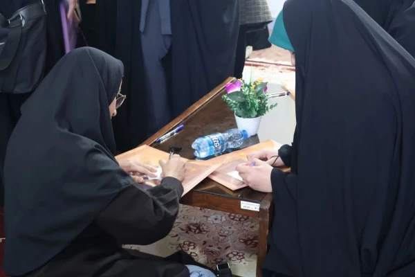 ورود دانشجو معلمان دختربه دزفول جهت برگزاری جشنواره سرود و هنرهای نمایشی 10