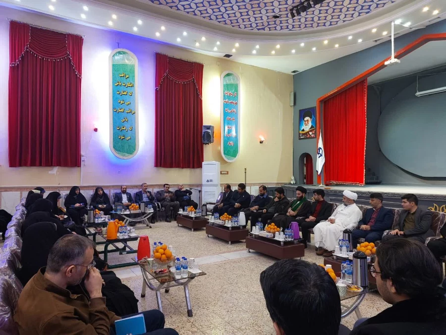 برگزاری نشست سرپرستان استان های شرکت کننده در جشنواره سرود و هنرهای نمایشی با مدیرکل و معاون امور فرهنگی و تربیتی دانشگاه فرهنگیان کشور. 3