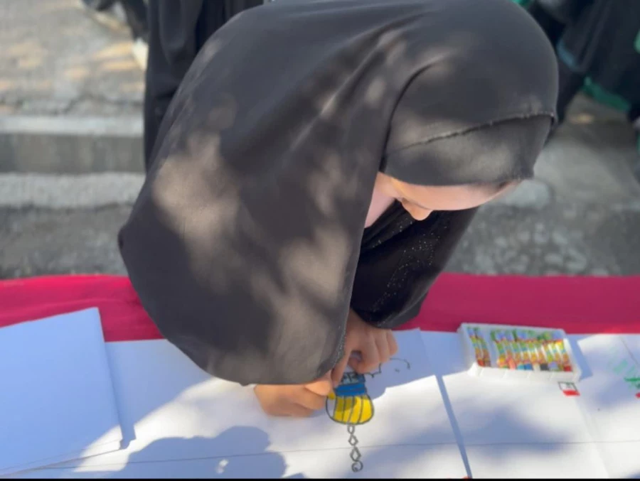 حضور پرشور دانشجومعلمان  مرکز آموزش عالی حضرت خدیجه کبری (س) دزفول، مسئولین دانشگاه فرهنگیان و دیگر شرکت کنندگان جشنواره سرود و هنرهای نمایشی در راهپیمایی ۲۲ بهمن، 6