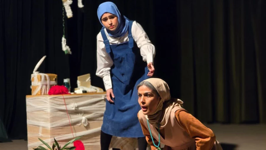 جراهای تئاتر صحنه ای دختران در جشنواره سرود و هنرهای نمایشی دزفول- بهمن ماه ۱۴۰۳  7