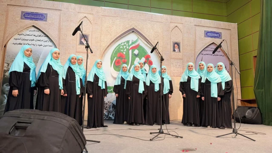 اجراهای سرود دختران در جشنواره سرود و هنرهای نمایشی دزفول- بهمن ماه ۱۴۰۳  3