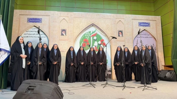 اجراهای سرود دختران در جشنواره سرود و هنرهای نمایشی دزفول- بهمن ماه ۱۴۰۳  4