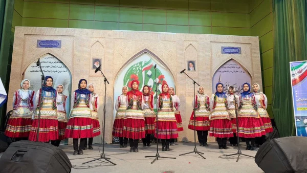 اجراهای سرود دختران در جشنواره سرود و هنرهای نمایشی دزفول- بهمن ماه ۱۴۰۳  6