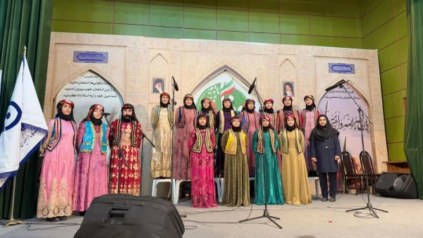 اجراهای سرود دختران در جشنواره سرود و هنرهای نمایشی دزفول- بهمن ماه ۱۴۰۳  7