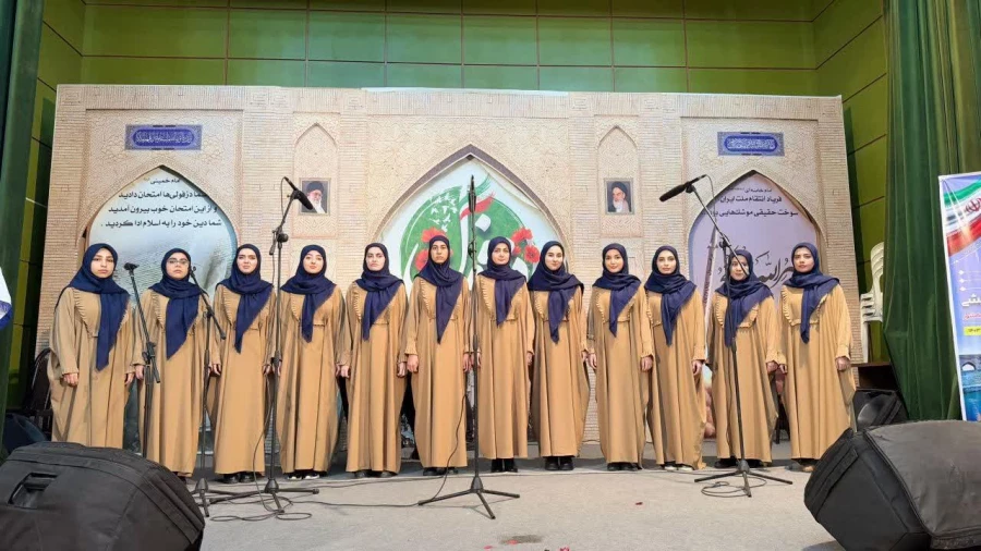 اجراهای سرود دختران در جشنواره سرود و هنرهای نمایشی دزفول- بهمن ماه ۱۴۰۳  8