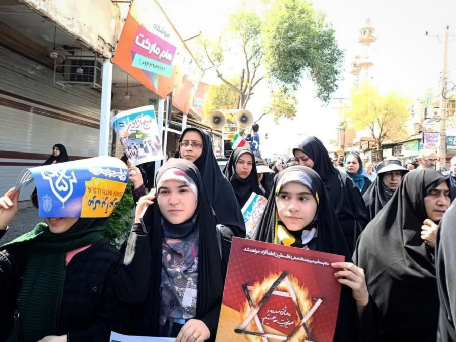 حضور پرشور همکاران در راهپیمایی گرامیداشت روز قدس 9