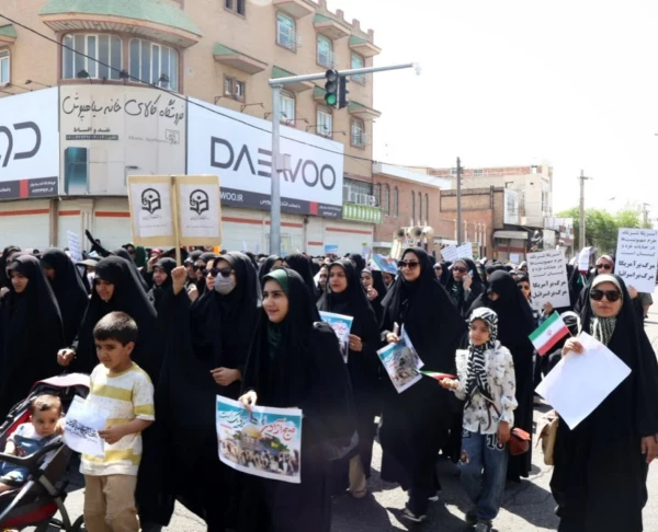 حضور پرشور همکاران در راهپیمایی گرامیداشت روز قدس 12