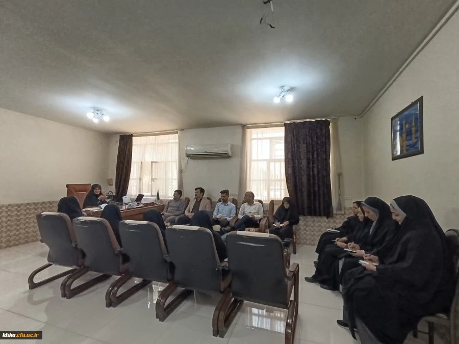 نشست کارکنان دانشگاه با ریاست  4