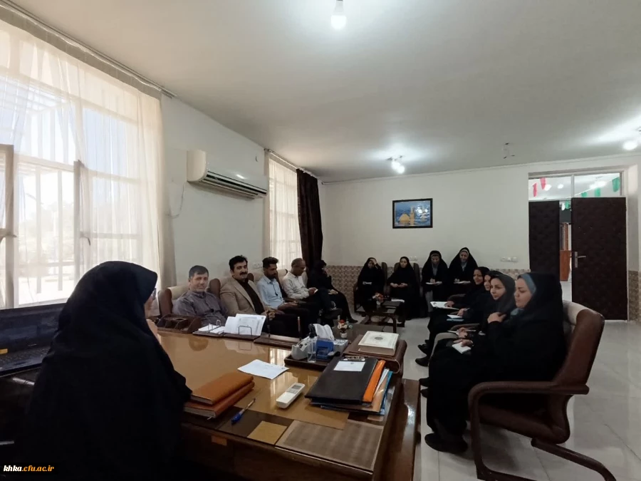 نشست کارکنان دانشگاه با ریاست  7