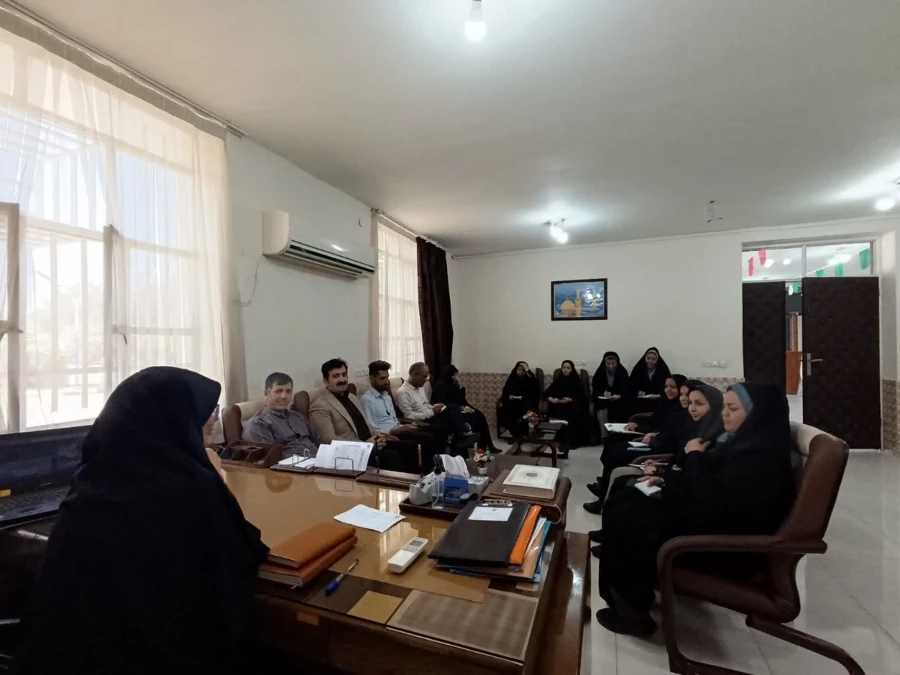 نشست کارکنان دانشگاه با ریاست  3