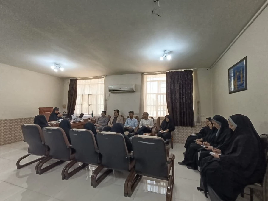 نشست کارکنان دانشگاه با ریاست  4