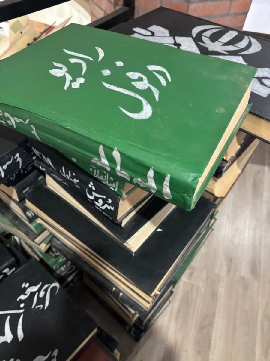 بازدید دانشجو معلمان از موزه دفاع مقدس شهرستان دزفول  3