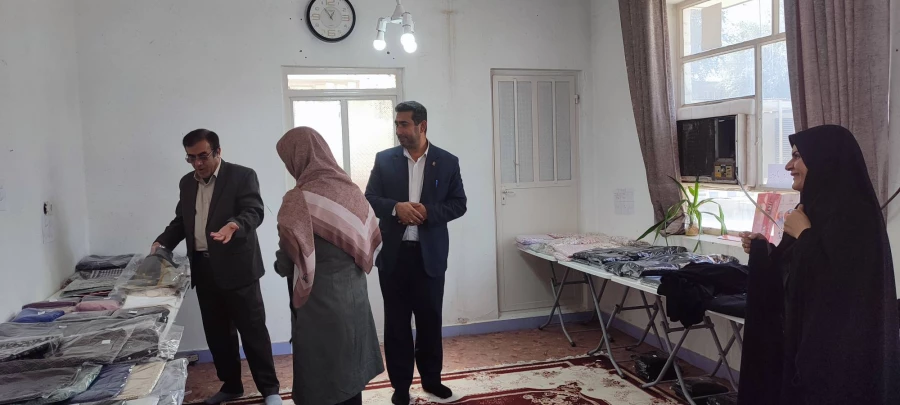 بازدید از نمایشگاه عفاف و حجاب 7