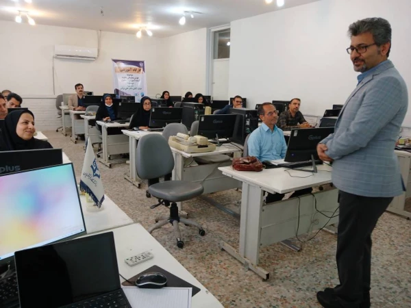 برگزاری کارگاه آموزشی هوش مصنوعی
 9