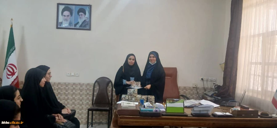 برگزاری نشست با نمایندگان گروه های آموزشی
 2