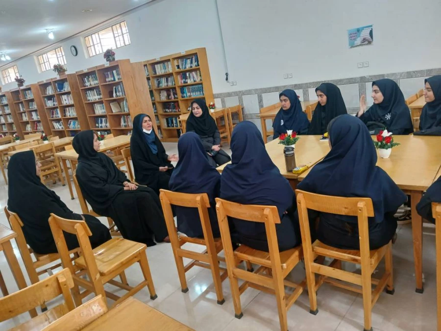 بازدید دانش آموزان دبیرستان استعدادهای درخشان(فرزانگان) 6