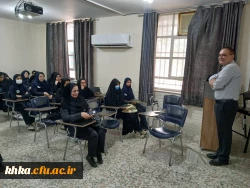 بازدید دانش آموزان دبیرستان استعدادهای درخشان(فرزانگان) 10