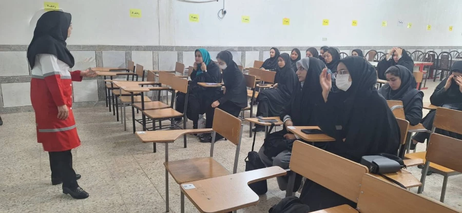  کارگاه آمادگی در برابر مخاطرات به مناسبت هفته سلامت
 5