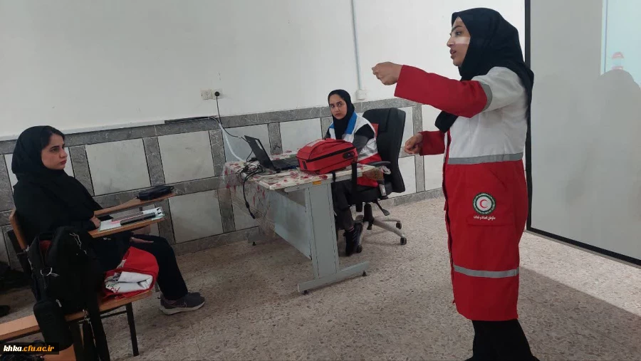 برگزاری کارگاه آمادگی در برابر مخاطرات به همت کانون هلال احمر مرکز آموزش عالی خدیجه کبری (س) دزفول 2