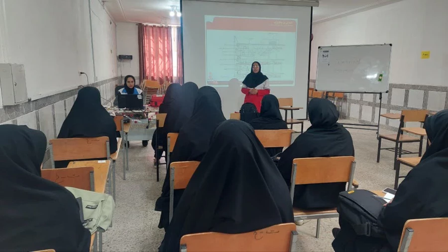 برگزاری کارگاه آمادگی در برابر مخاطرات به همت کانون هلال احمر مرکز آموزش عالی خدیجه کبری (س) دزفول 3