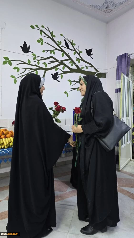 برگزاری مراسم ضیافت شام اساتید مرکز آموزش عالی حضرت خدیجه کبری(س)  و مدیران مدارس کارورزی به مناسبت بزرگداشت مقام معلم و دهه سرآمدی آموزش 18