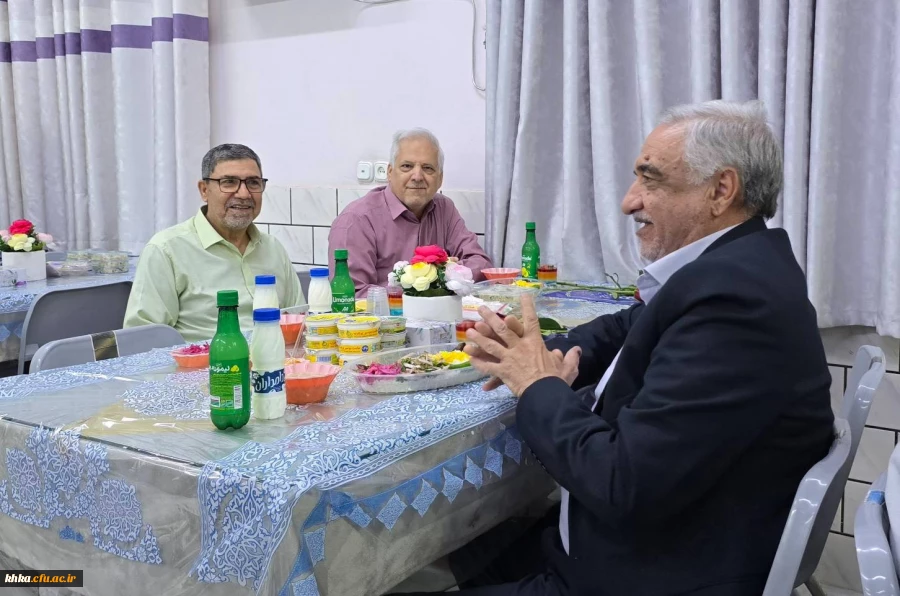 برگزاری مراسم ضیافت شام اساتید مرکز آموزش عالی حضرت خدیجه کبری(س)  و مدیران مدارس کارورزی به مناسبت بزرگداشت مقام معلم و دهه سرآمدی آموزش 3