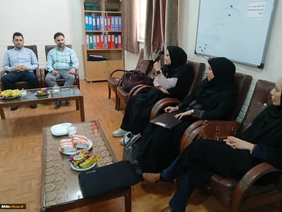 جلسه هم اندیشی با اساتید گروه فناوری اطلاعات 2