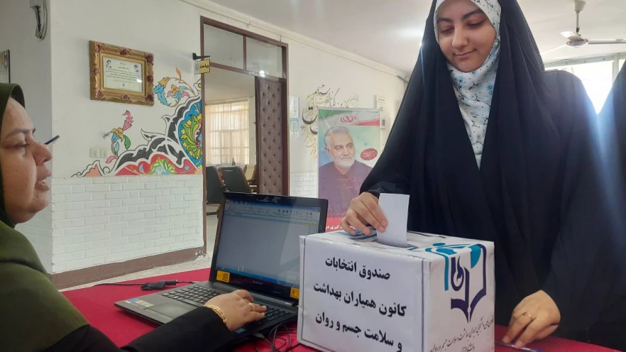 برگزاری هشتمین دوره انتخابات کانون همیاران سلامت و بهداشت جسم و روان  9