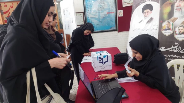 برگزاری هشتمین دوره انتخابات کانون همیاران سلامت و بهداشت جسم و روان  16