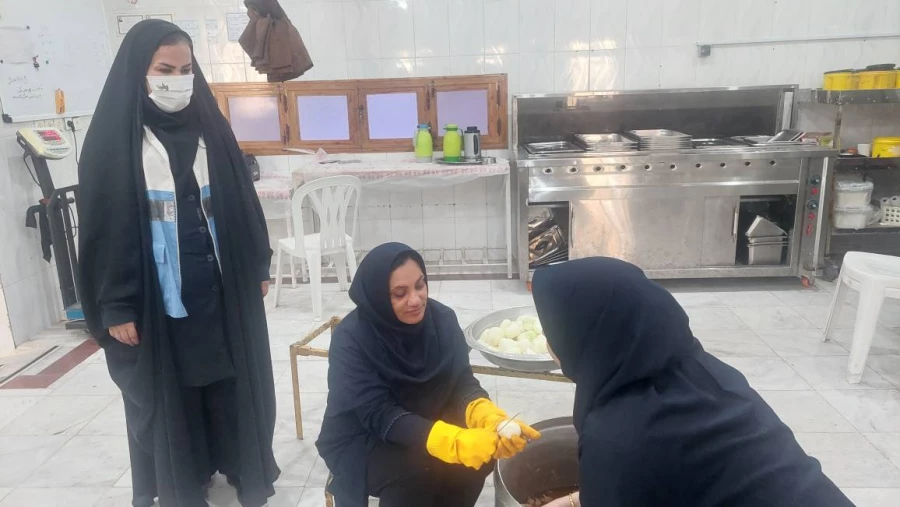 بازدید عوامل مرکز بهداشت شهرستان از سرای دانشجویی مرکز خدیجه کبری (س) دزفول 3