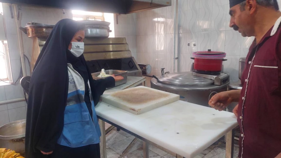 بازدید عوامل مرکز بهداشت شهرستان از سرای دانشجویی مرکز خدیجه کبری (س) دزفول 10