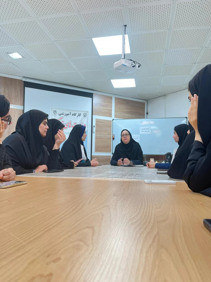 برگزاری کارگاه مهارت های زندگی ویژه دانشجومعلمان  18