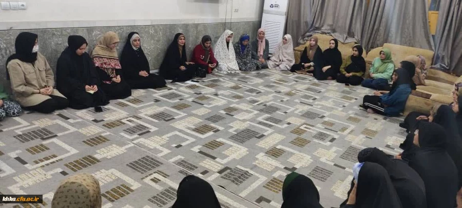 نشست صمیمی رئیس مرکز با دانشجومعلمان جدیدالورود 2