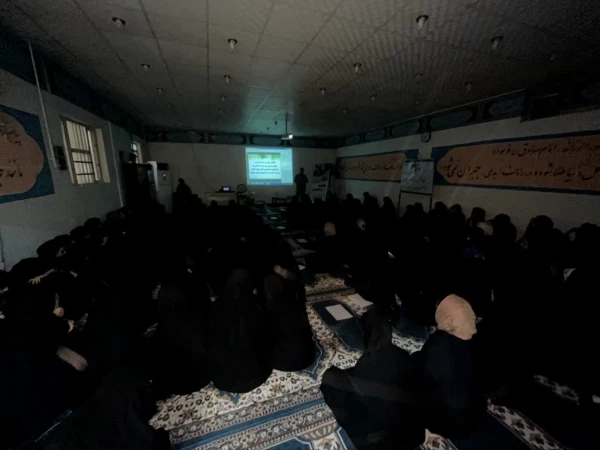 برگزاری کارگاه توانمند سازی معلمان جهادی با موضوع "خلاقیت در تدریس" 4