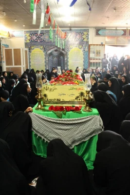 برگزاری مراسم آیین استقبال از پیکر مطهر شهید گمنام در مرکز آموزش عالی حضرت خدیجه کبری (س) دزفول 5