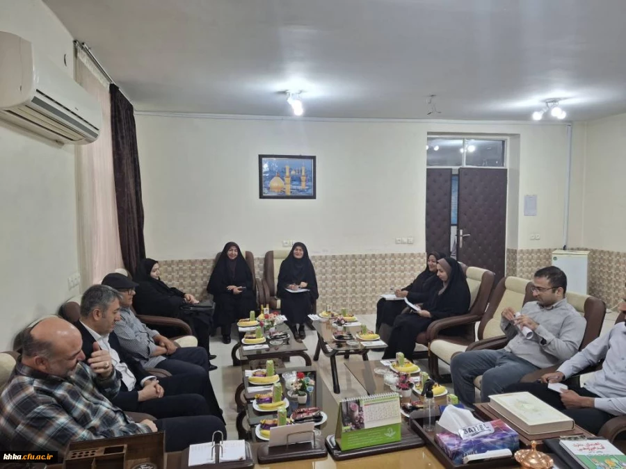  نشست صمیمانه رئیس مرکز با اعضای محترم هیئت علمی و ماموران آموزشی   5