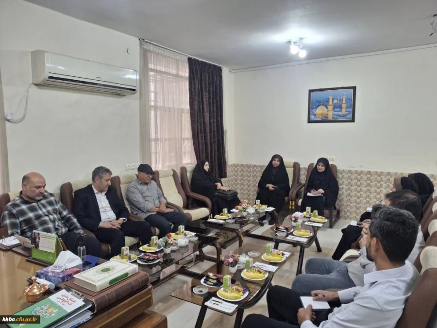  نشست صمیمانه رئیس مرکز با اعضای محترم هیئت علمی و ماموران آموزشی   7