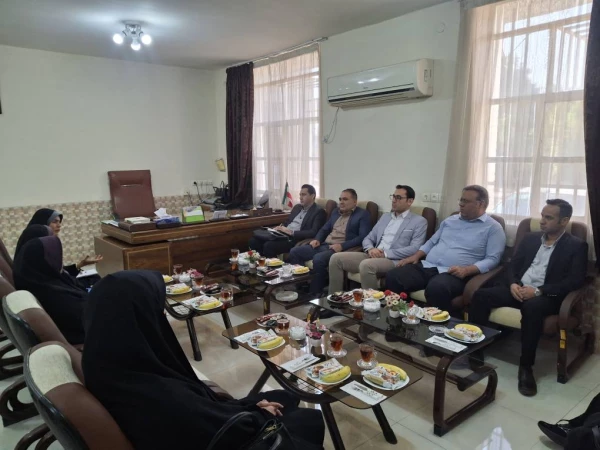  نشست صمیمانه رئیس مرکز با اعضای محترم هیئت علمی و ماموران آموزشی   2