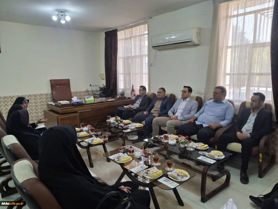  نشست صمیمانه رئیس مرکز با اعضای محترم هیئت علمی و ماموران آموزشی   2