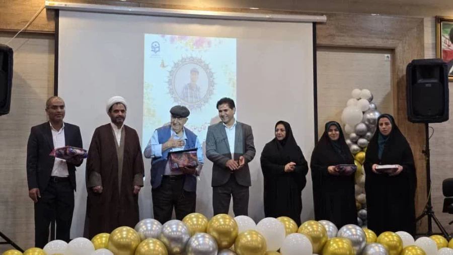 برگزاری مراسم آیین گرامیداشت روز دانشجو در مرکز آموزش عالی حضرت خدیجه کبری(س) دزفول  6